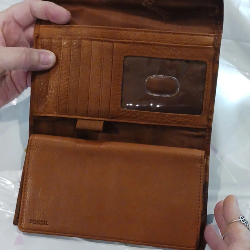 Wallet - Picture 3 of 9